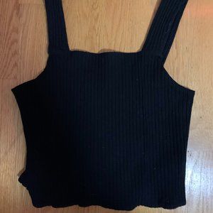 black ribbed cropped tank top